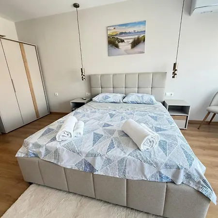 Azure Lazur 2bd * 布尔加斯