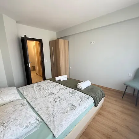 Azure Lazur 2bd * 布尔加斯